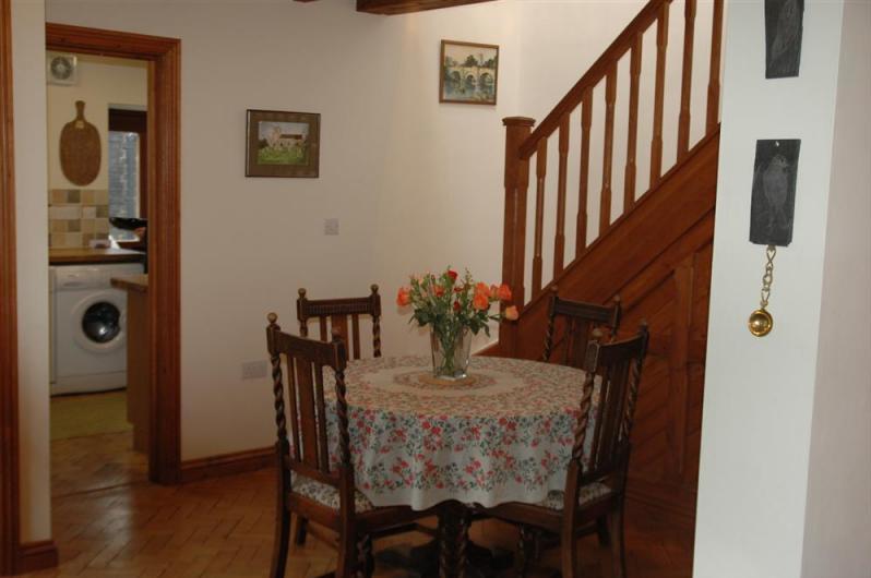 Neuadd Arms Hotel Llanwrtyd Wells Extérieur photo